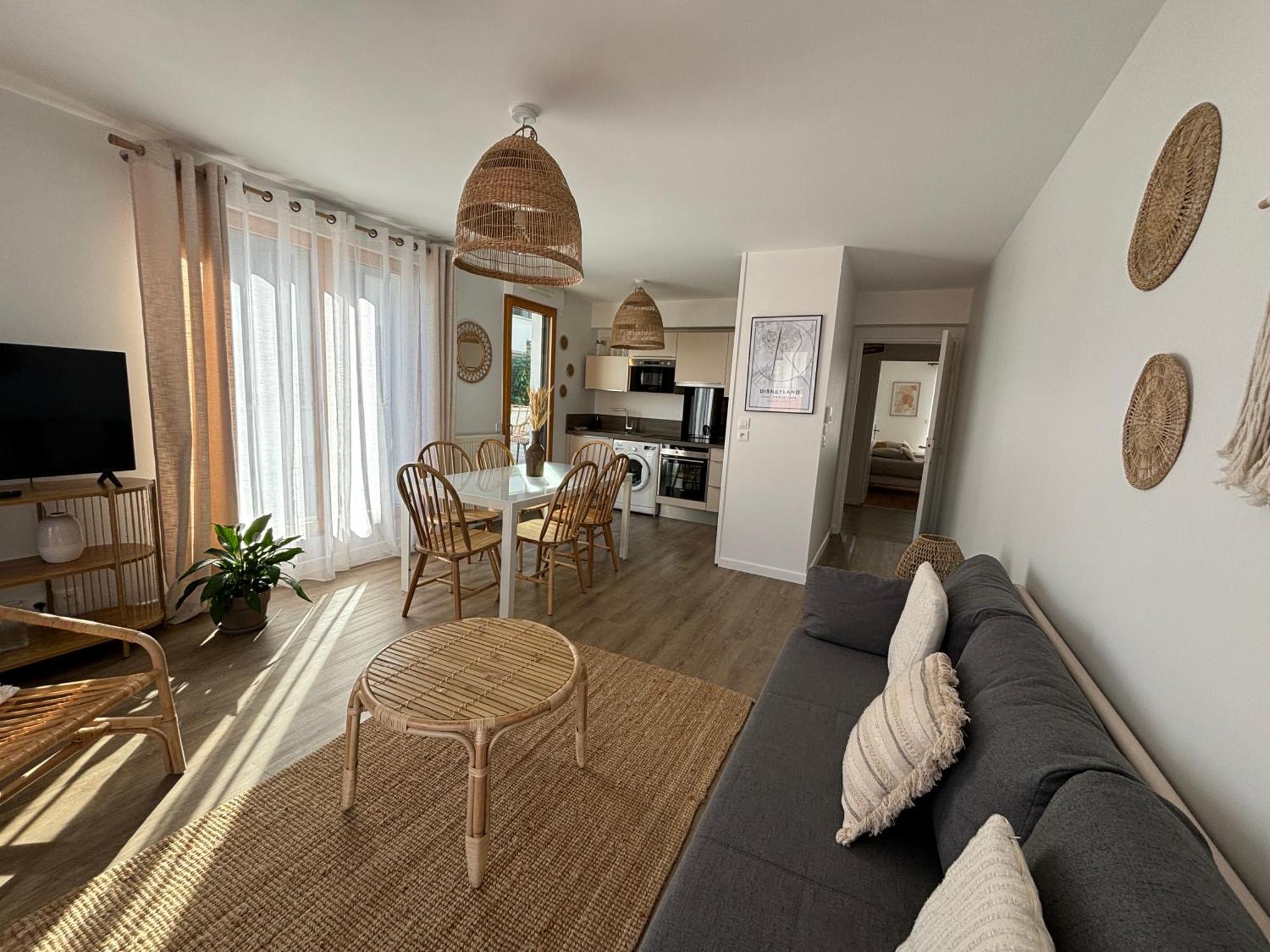 Hakuna Matata 5 Min Parking Apartment